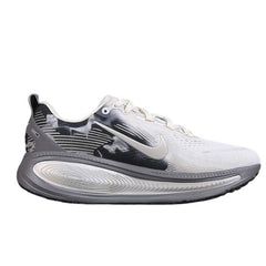 Tênis de Corrida Nike Air Zoom Vomero 18 Cinza e Preto
