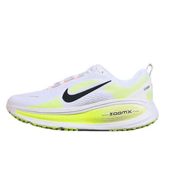 Tênis de Corrida Nike Air Zoom Vomero 18 Branco e Verde Claro