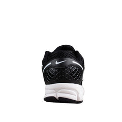 Tênis de Corrida Nike Air Zoom Vomero 5 Preto e Branco