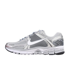 Tênis de Corrida Nike Air Zoom Vomero 5 Cinza e Branco