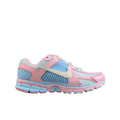 Tênis de Corrida Nike Air Zoom Vomero 5 Light Azul e Rosa
