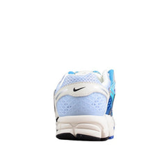 Tênis de Corrida Nike Air Zoom Vomero 5 Light Azul e Branco