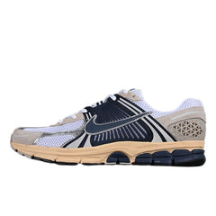 Tênis de Corrida Nike Air Zoom Vomero 5 Branco e Dark Azul