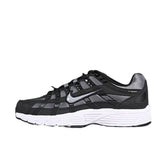 Tênis de Corrida Nike P-6000 Preto e Branco