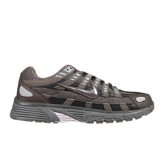Tênis de Corrida Nike P-6000 Marrom