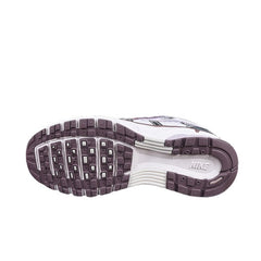 Tênis de Corrida Nike P-6000 Sliver e Rosa