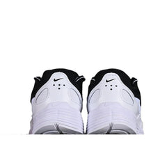 Tênis de Corrida Nike P-6000 Branco e Preto