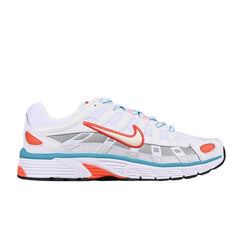 Tênis de Corrida Nike P-6000 Branco e Prateado