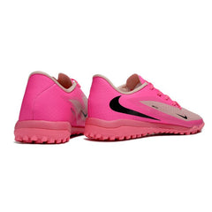 Chuteira Society TF Nike Phantom 6 Academy Rosa