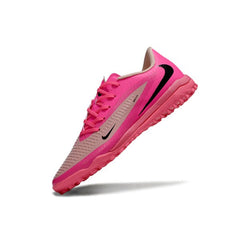 Chuteira Society TF Nike Phantom 6 Academy Rosa