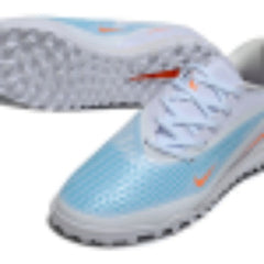 Chuteira Society TF Nike Phantom 6 Academy Branca, Azul e Laranja