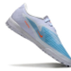 Chuteira Society TF Nike Phantom 6 Academy Branca, Azul e Laranja