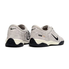 Chuteira Futsal IC Nike Total 90 III Cinza e Preta