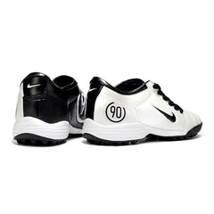 Chuteira Society TF Nike Total 90 III Branca e Preta