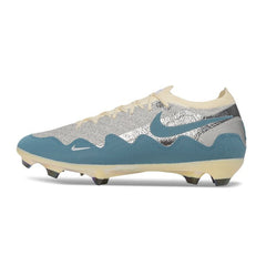 Chuteira Campo FG Nike x Patta Mercurial Vapor Elite Prateado, Azul e Branco