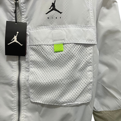 Cazadora Jordan blanca