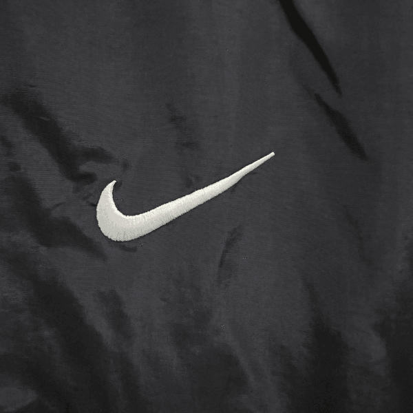 Corta Vento Nike Preto - VN Esportes