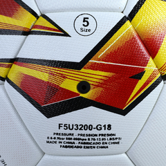 Balón de césped blanco y naranja de la UEFA Europa League 23/24 de Molten