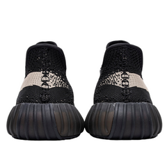 Tênis Casual Adidas Yeezy Boost 350V2 Oreo