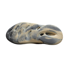 Tênis Casual Adidas Yeezy Foam Runner Moon Cinza