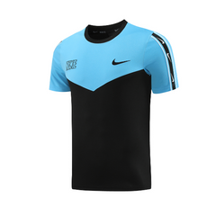 Camiseta Dry-FIT Nike Preta e Azul