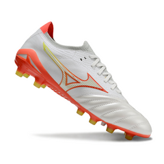 Botas de fútbol Mizuno Morelia Neo IV Elite FG en color blanco, naranja y amarillo