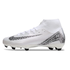 Botas de fútbol Nike Air Zoom Mercurial Superfly 10 Academy FG en color blanco y negro