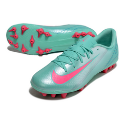 Botas de fútbol Nike Zoom Mercurial Vapor 16 Academy AG azul claro y rosa