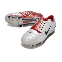 Chuteira Campo Nike Total 90 III FG Branca e Vermelha