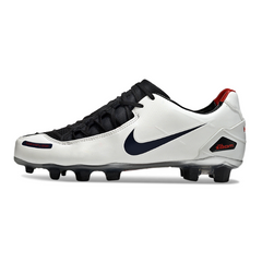 Chuteira Campo Nike Total 90 Laser Elite FG Branca e Preta