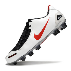 Chuteira Campo Nike Total 90 Laser Elite FG Branca e Preta