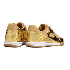Chuteira Futsal Nike SB Gato X Supreme IC Dourada