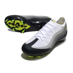 Chuteira Infantil Campo Nike Air Zoom Mercurial Vapor 16 Elite FG Air Max Plus 95 Branca e Cinza Pack