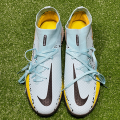 Chuteira Society Nike Phantom GT 2 Pro DF TF Lucent Pack Tamanho 39.5