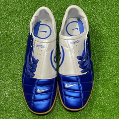 Botas de fútbol Nike Total 90 III TF azul y blanco de la sociedad