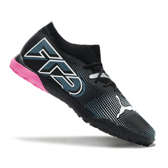 Chuteira Society Puma Future 7 TF Preta, Azul e Rosa - VENI Futebol