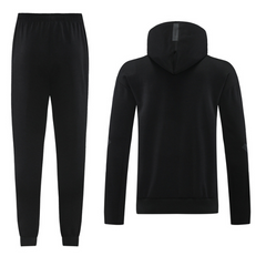 Conjunto chaqueta y pantalón para clima frío de Adidas, color negro