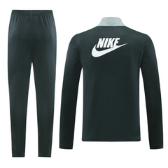 Conjunto de chaqueta y pantalón Nike verde y gris para clima frío