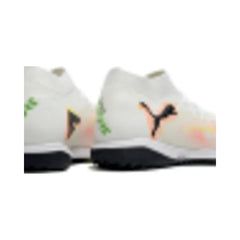 Chuteira Society TF Puma Future 8 Branca e Laranja