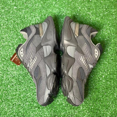Tênis Casual New Balance 9060 Cinza - Tamanho 38 EUR