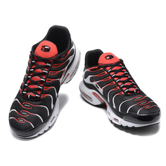 Tênis Casual Nike Air Max Plus TN Preto, Branco e Laranja