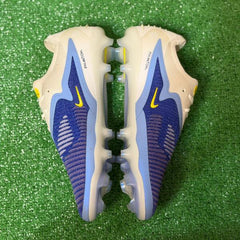 Chuteira Campo FG Nike Phantom 6 Elite Pack Fear Nothing - Tamanho 44 EUR