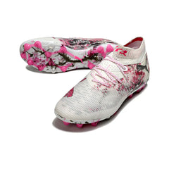 Chuteira Campo Sintético AG Puma Future 8 Branca e Rosa