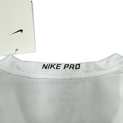 Camiseta sin mangas Nike blanca