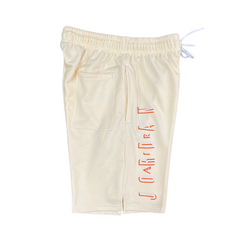 Pantalones cortos Jordan en color beige, blanco y rojo