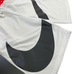 Pantalones cortos Nike blancos, rojos y grises