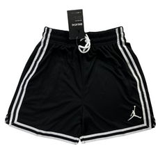 Short Jordan Preto e Branco