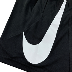 Pantalones cortos Nike en blanco y negro