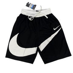 Pantalones cortos Nike en blanco y negro