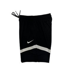 Pantalones cortos Nike en blanco y negro